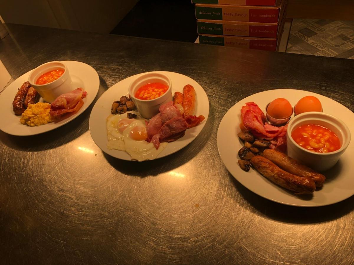 The Aberdeen Arms Hotel Tarves ภายนอก รูปภาพ